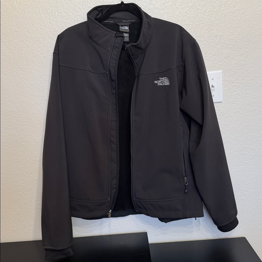 The North Face Apex Soft‑Shell Jacket – Men’s Large – Black – Like New